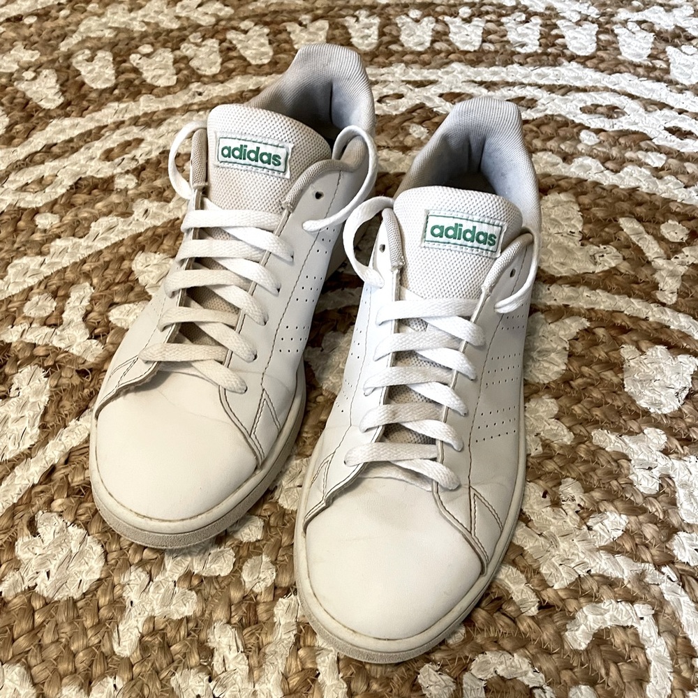 Adidas low courts